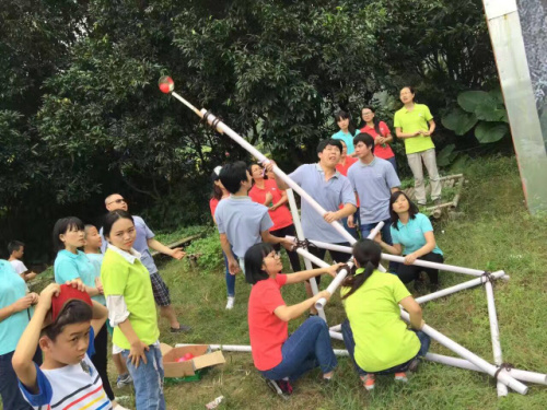 深圳富森電子來深圳九龍山生態園舉行員工拓展野炊農家樂活動